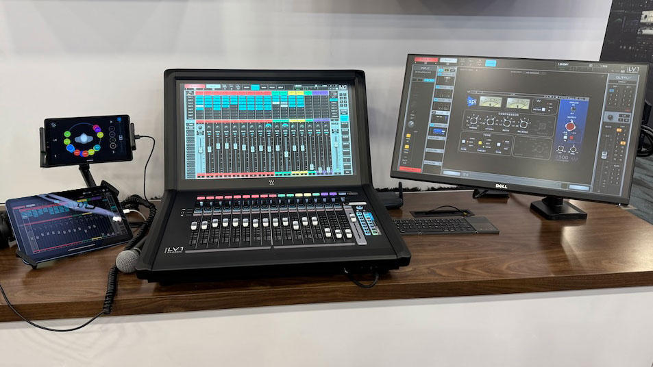 Detalle de faders y pantalla de la estación de mezcla SoundGrid Waves eMotion LV1 Classic